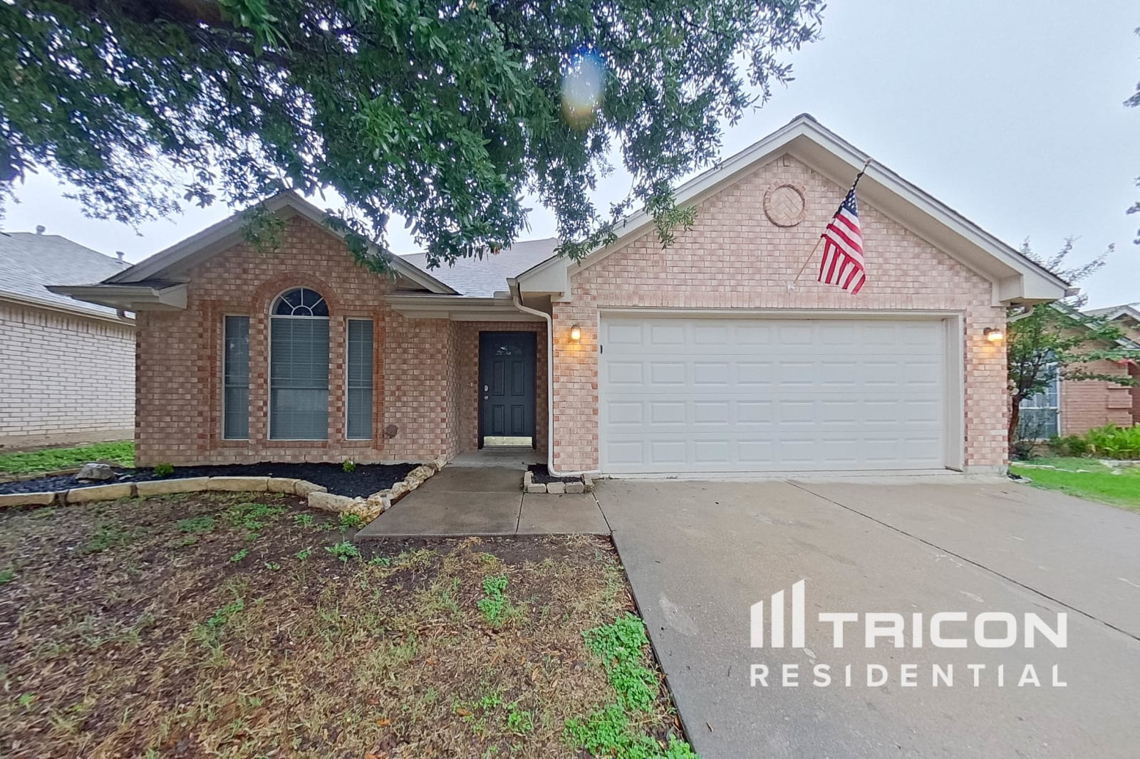1082 Roundrock Drive Saginaw TX