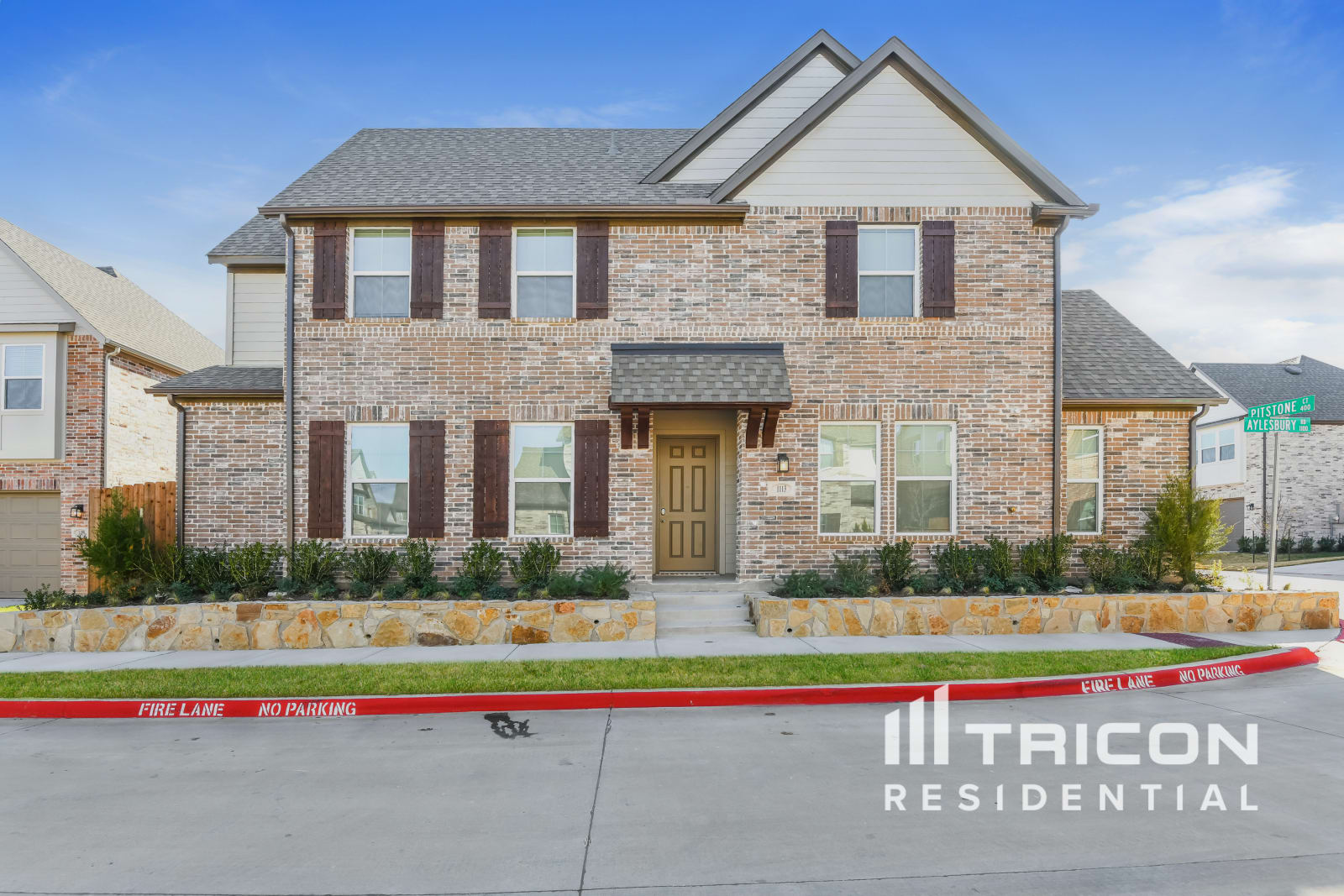 1113 Aylesbury Road Saginaw TX