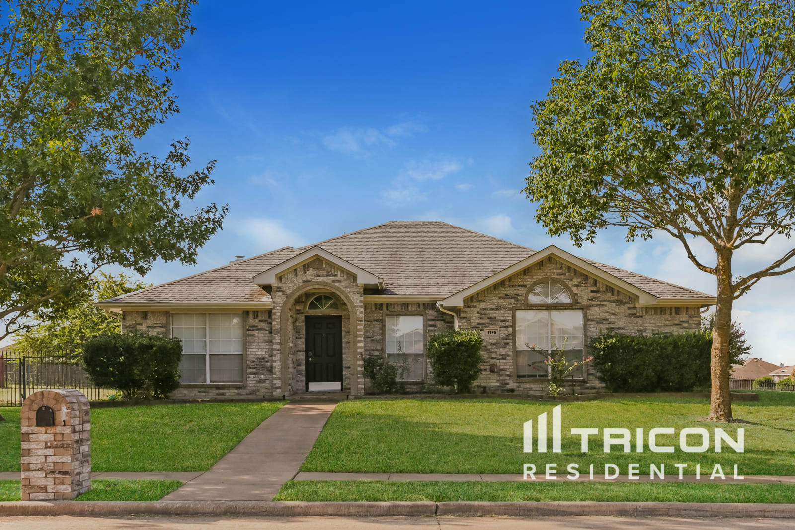 1140 High Point Dr Midlothian TX