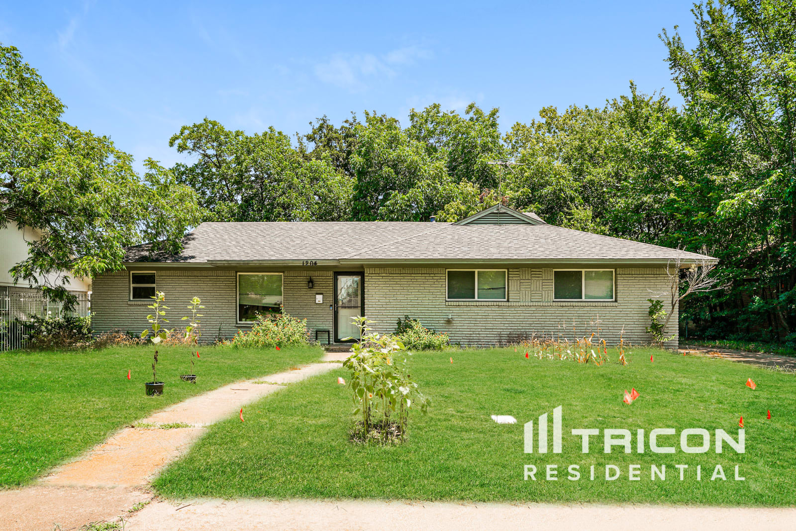 1204 Elby Street Irving TX