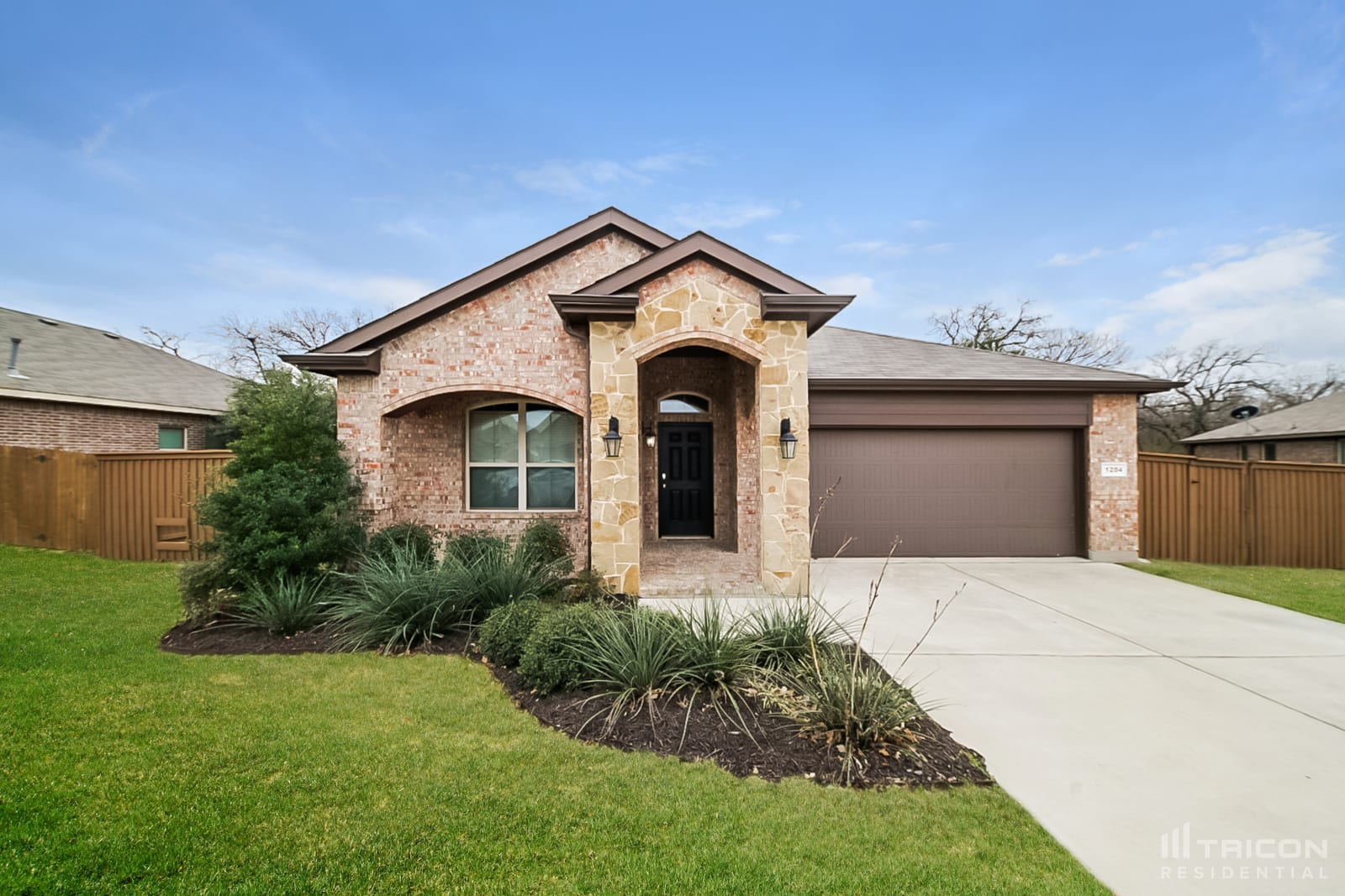 1204 Glenwood Drive Azle TX