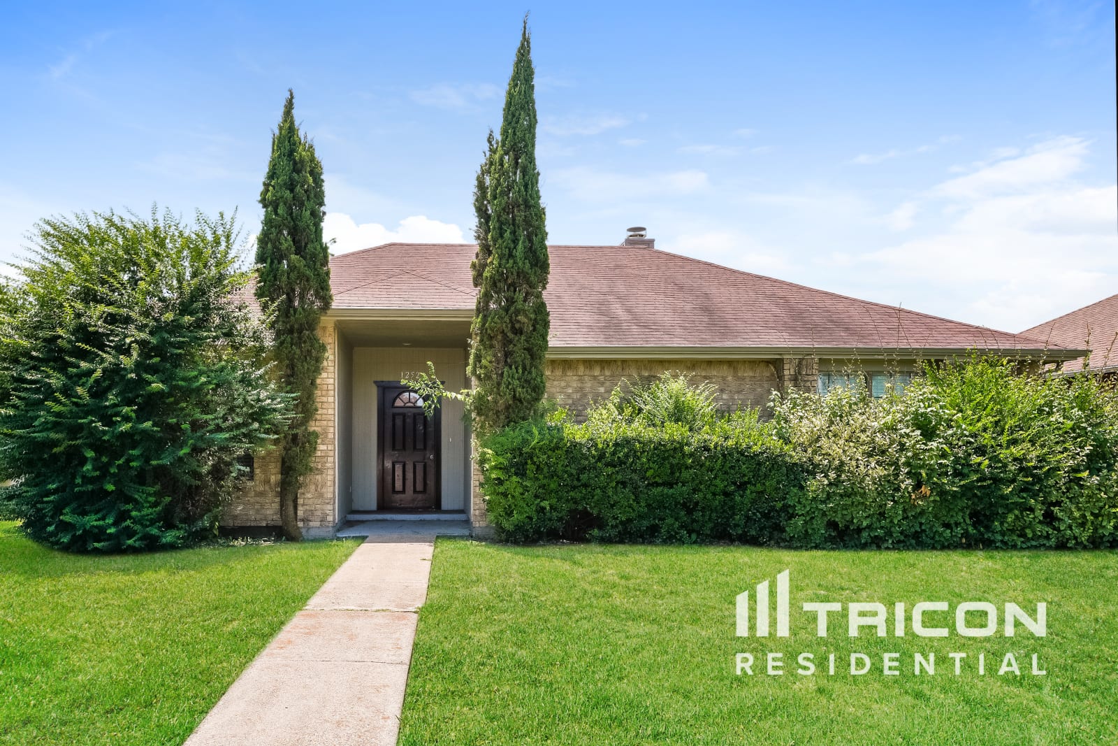 1252 Payne Dr Lancaster TX