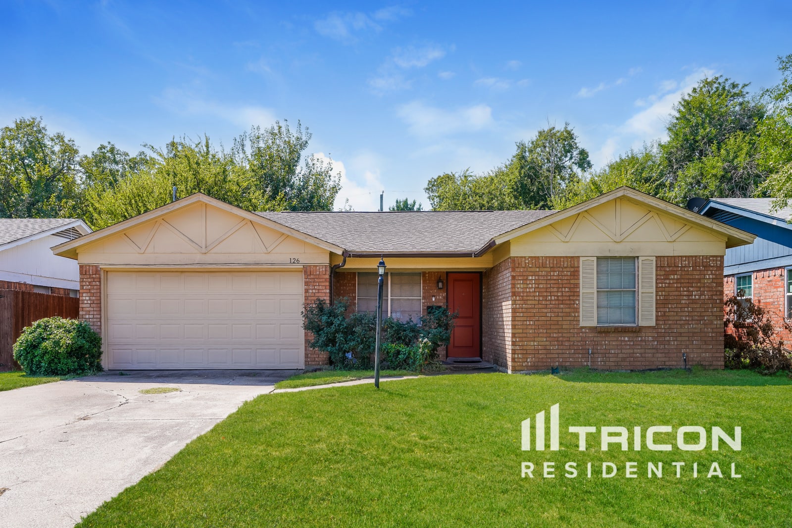 126 Tharp Street Arlington TX