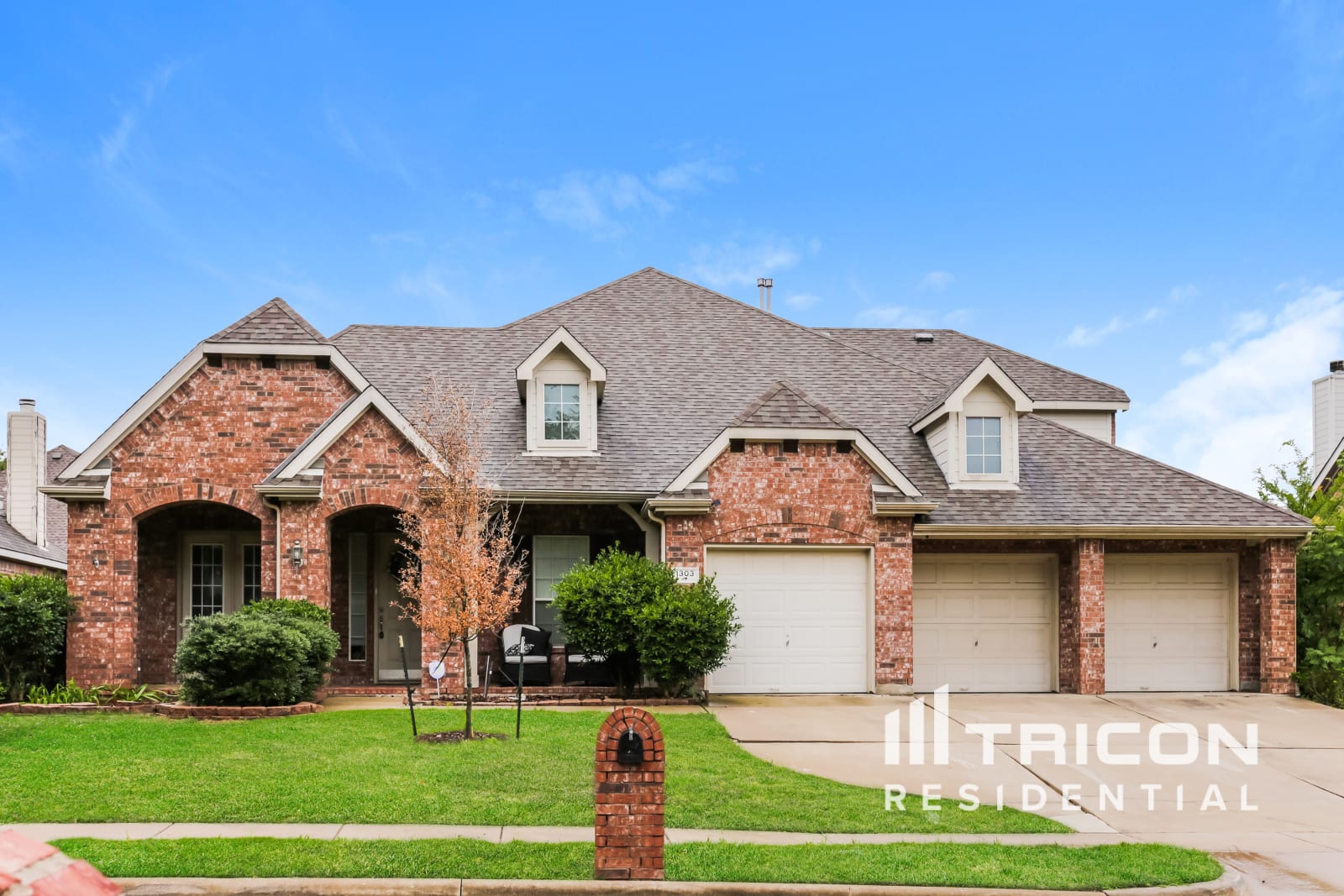 1303 Bramble Ln Mansfield TX