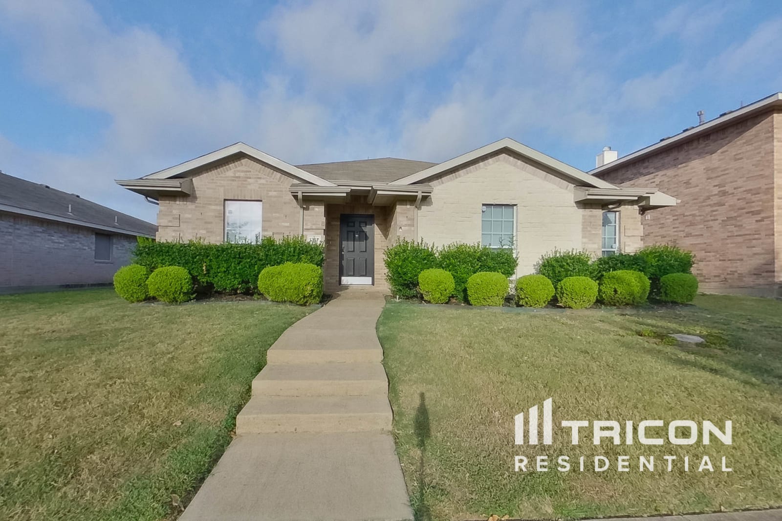 1317 Harbor Ct Lancaster TX