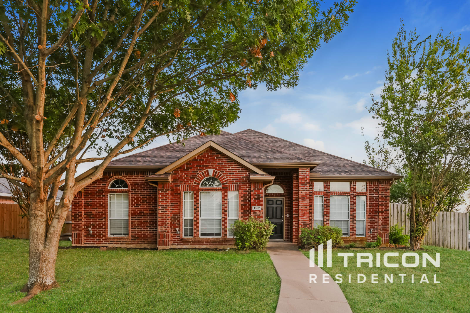 1362 Meadow Creek Drive Lancaster TX