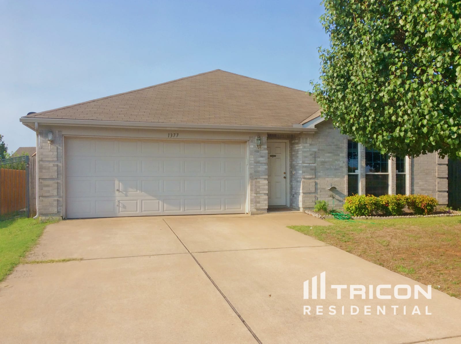 1377 Meadowbrook Lane Crowley TX