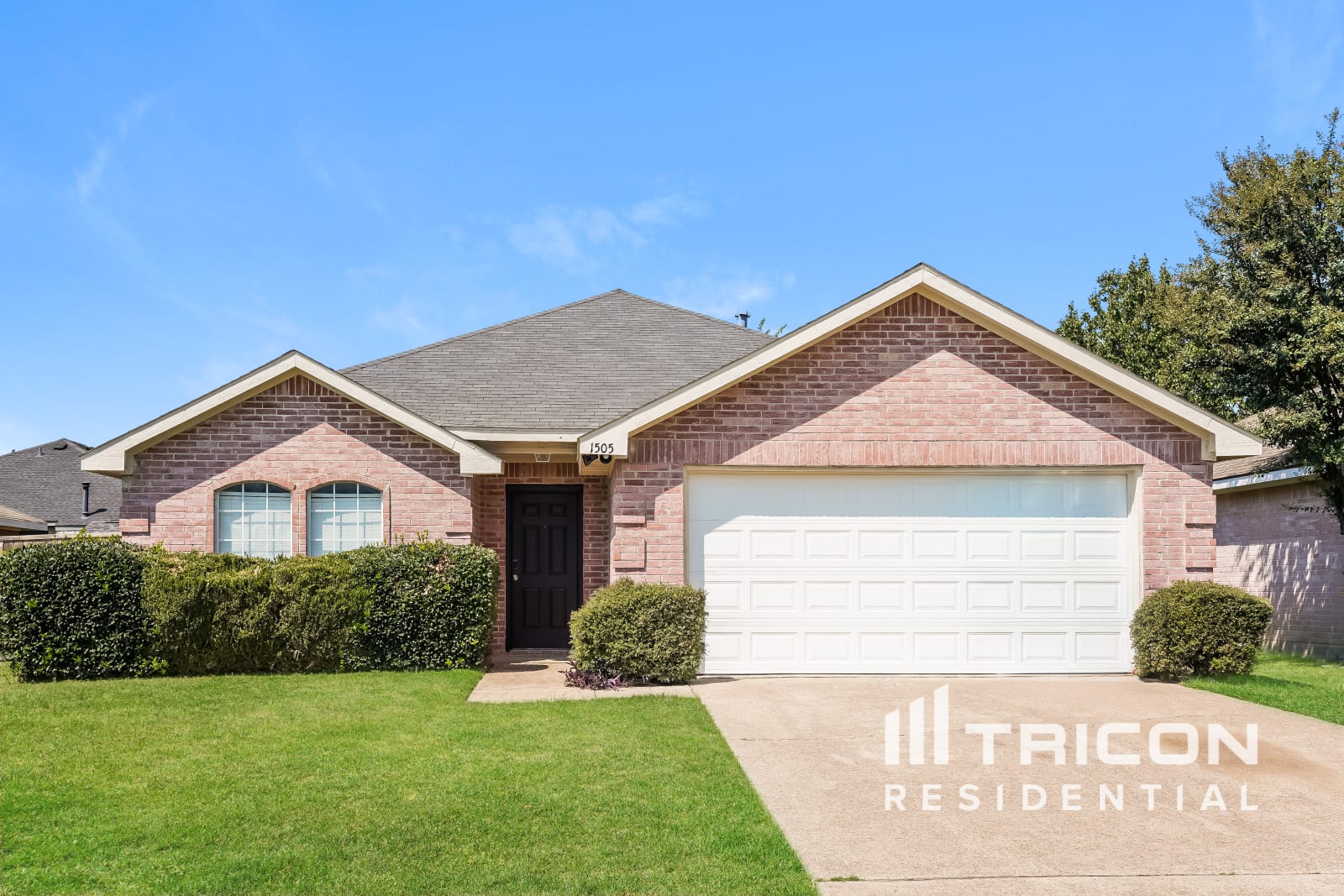 1505 Nightingale Ct Desoto TX