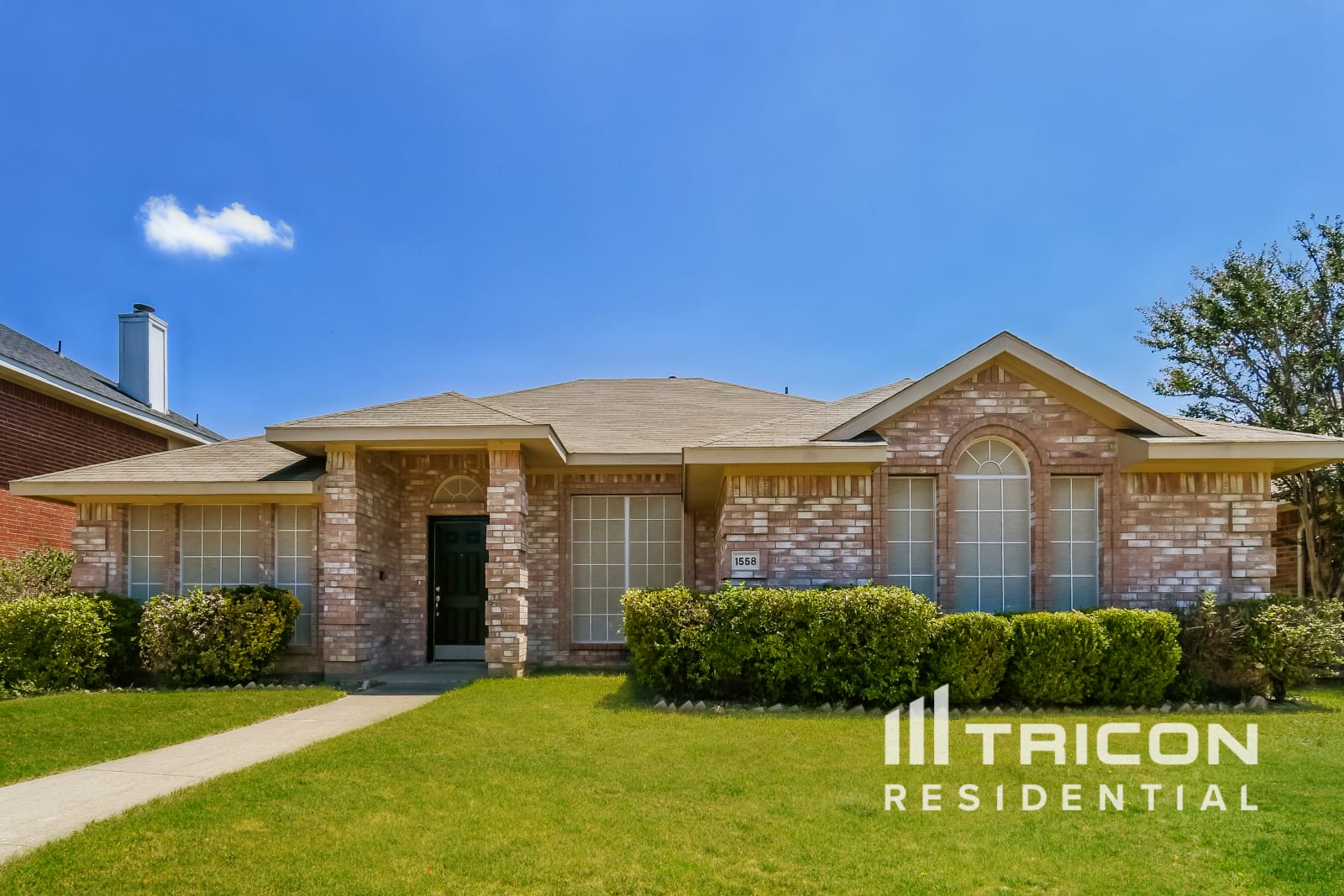 1558 Aberdeen Drive Lancaster TX