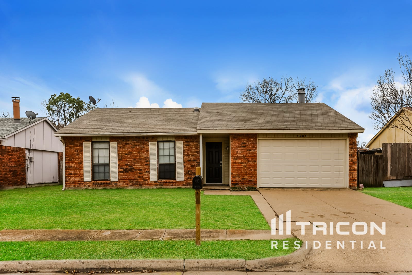 1609 Santa Fe Trail Grand Prairie TX