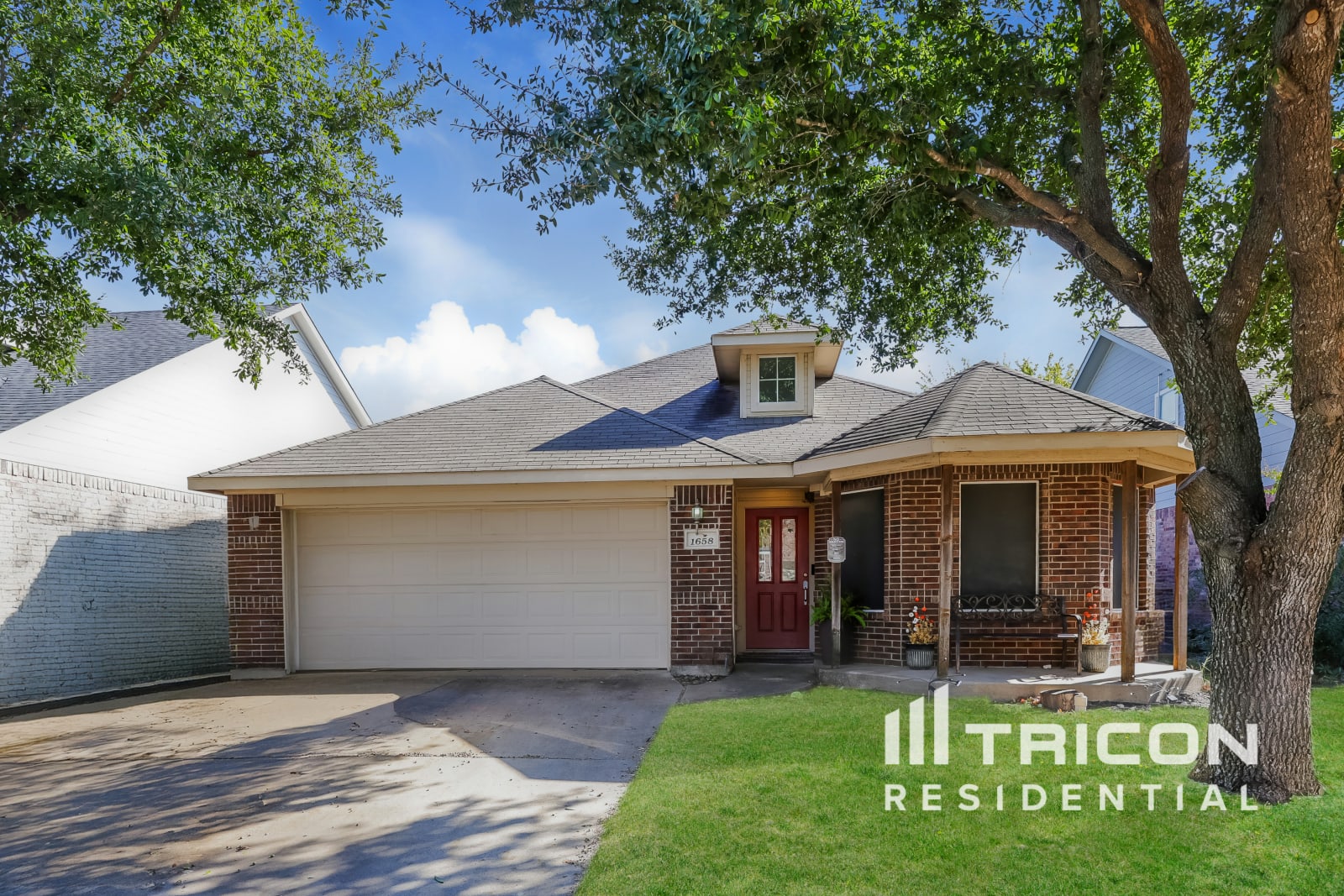 1658 Wildflower Dr Waxahachie TX