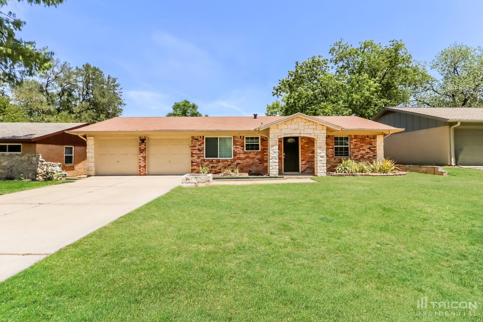 1702 Tyler Avenue Euless TX