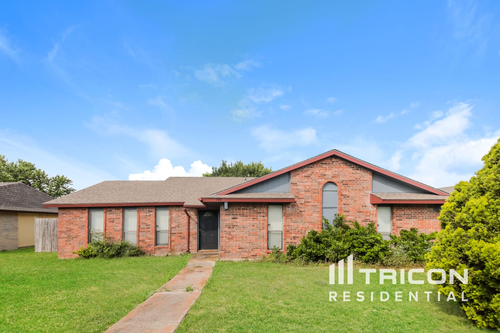 1901 Castle Drive Garland TX