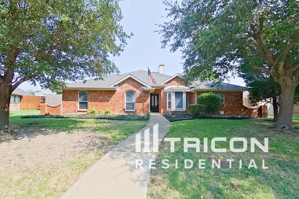 2065 Mossberg Dr Plano TX
