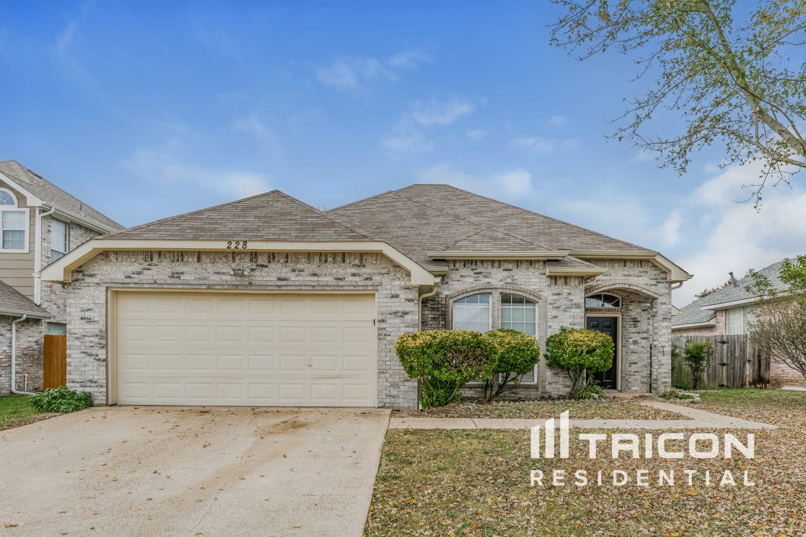 228 W Willow Creek Drive Glenn Heights TX