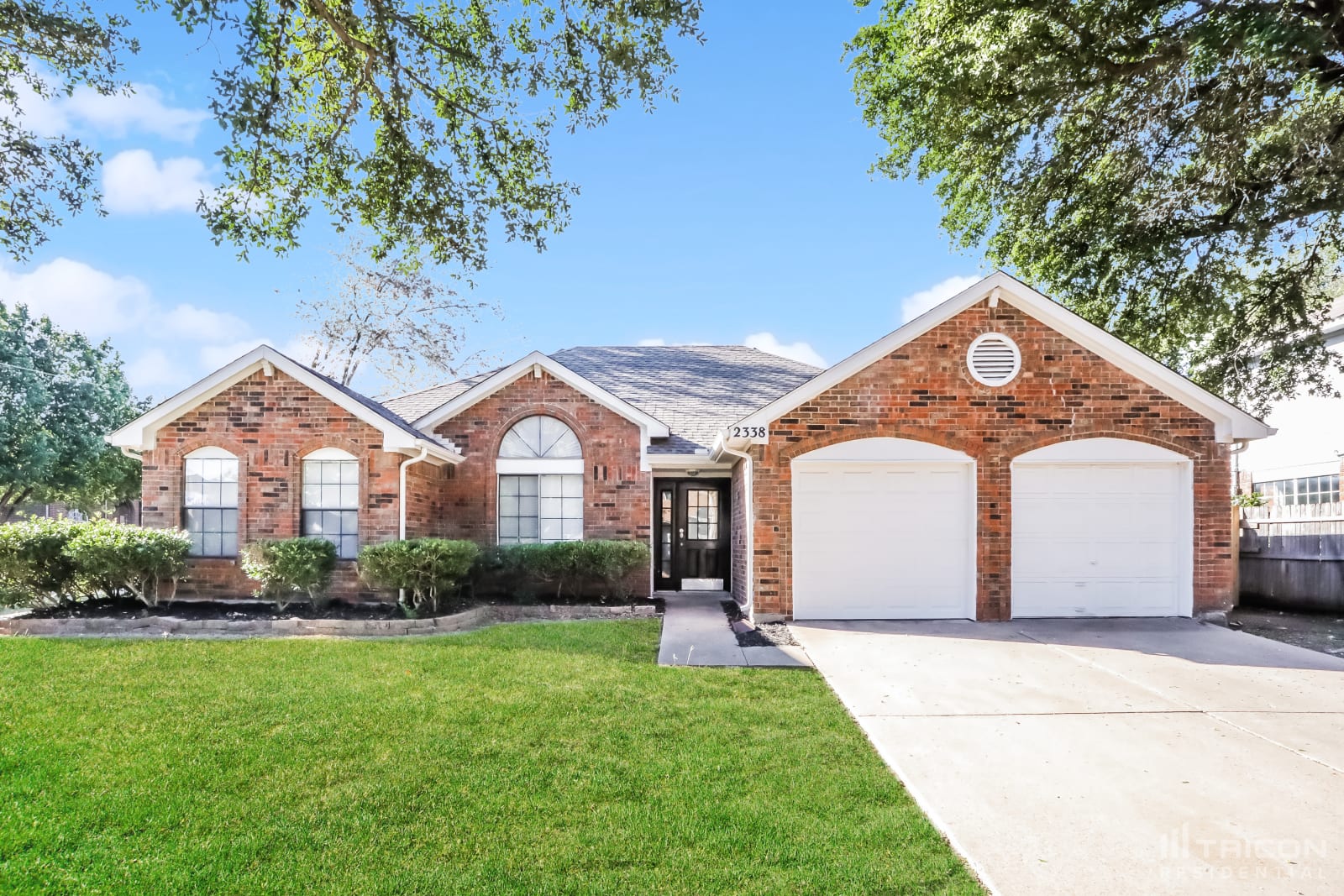 2338 Weyborn Drive Arlington TX