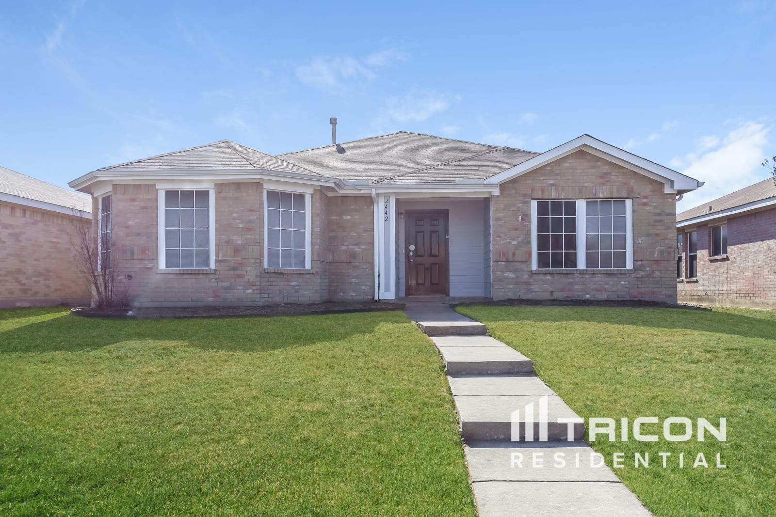 2442 Manchester Lane Lancaster TX