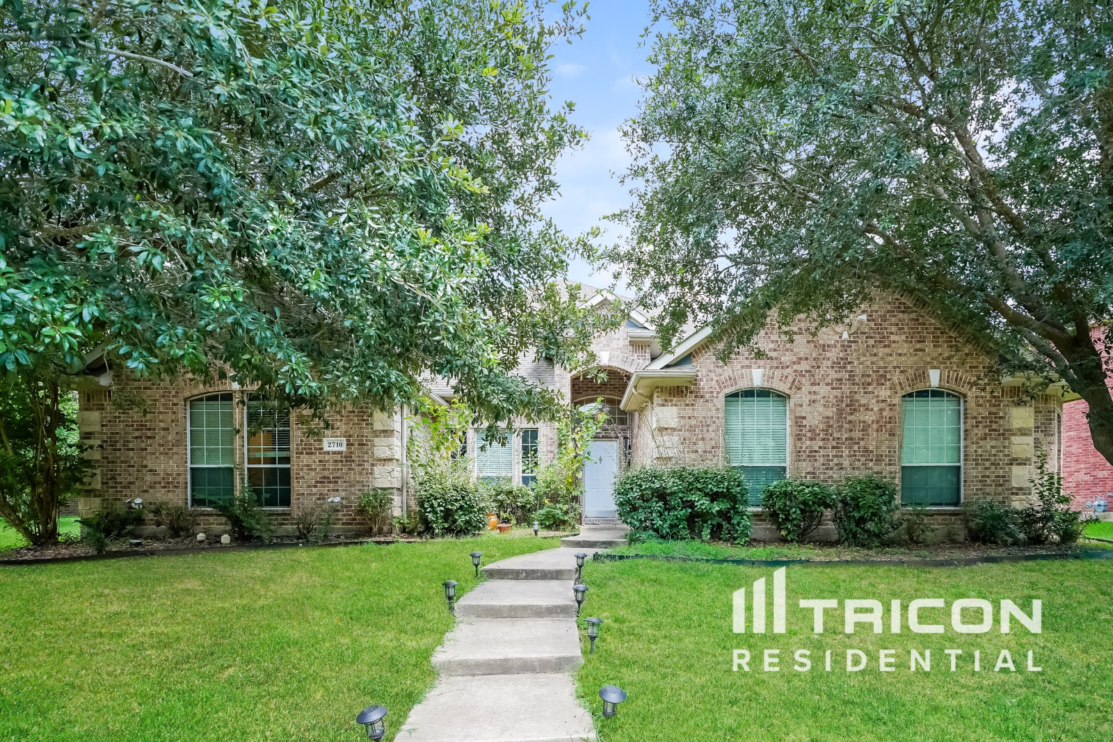 2710 Hawthorne Drive Glenn Heights TX