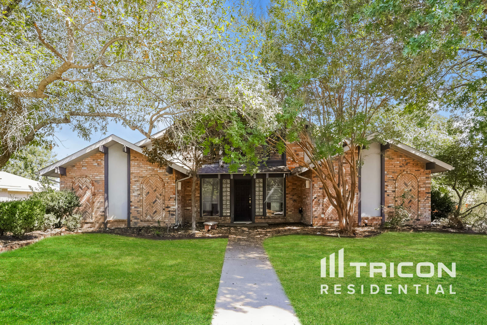 313 Santa Fe Trail Waxahachie TX