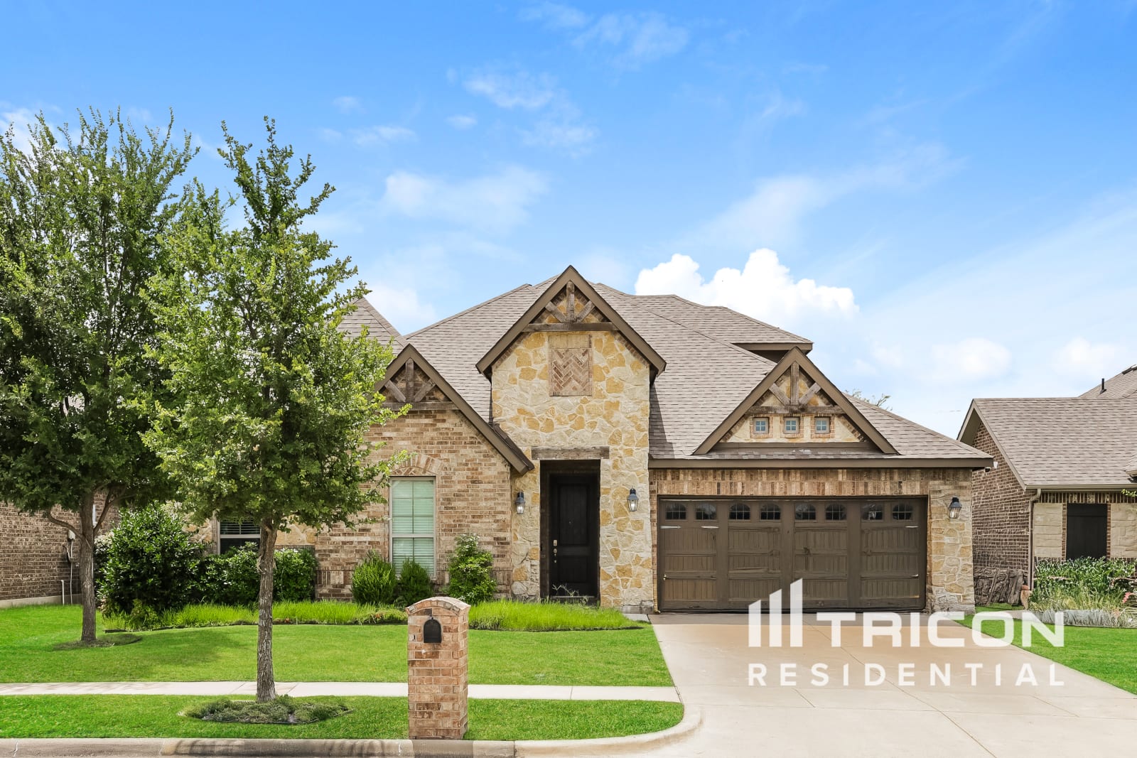 334 S Hill Drive Waxahachie TX