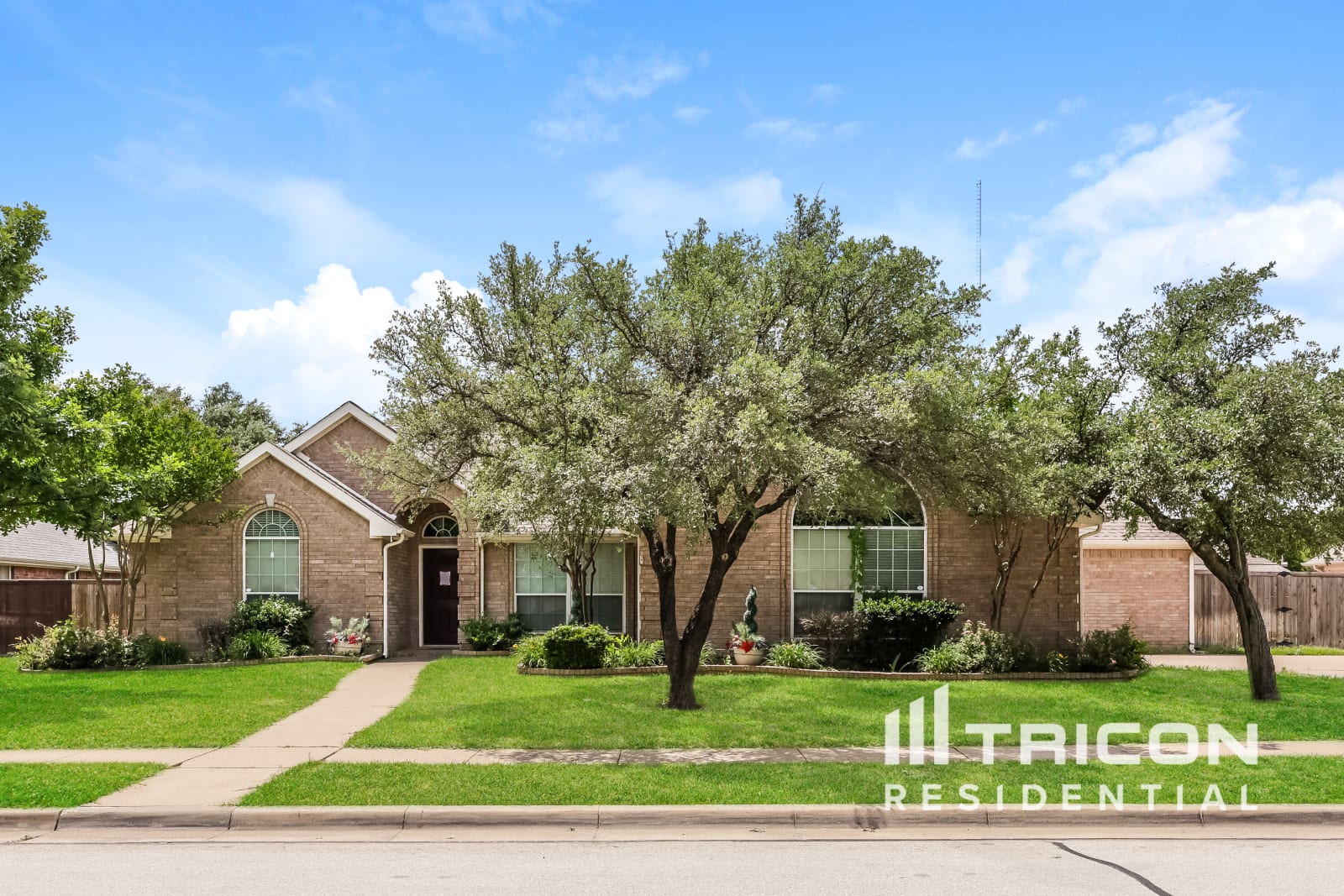 3804 Cross Country Trail Arlington TX