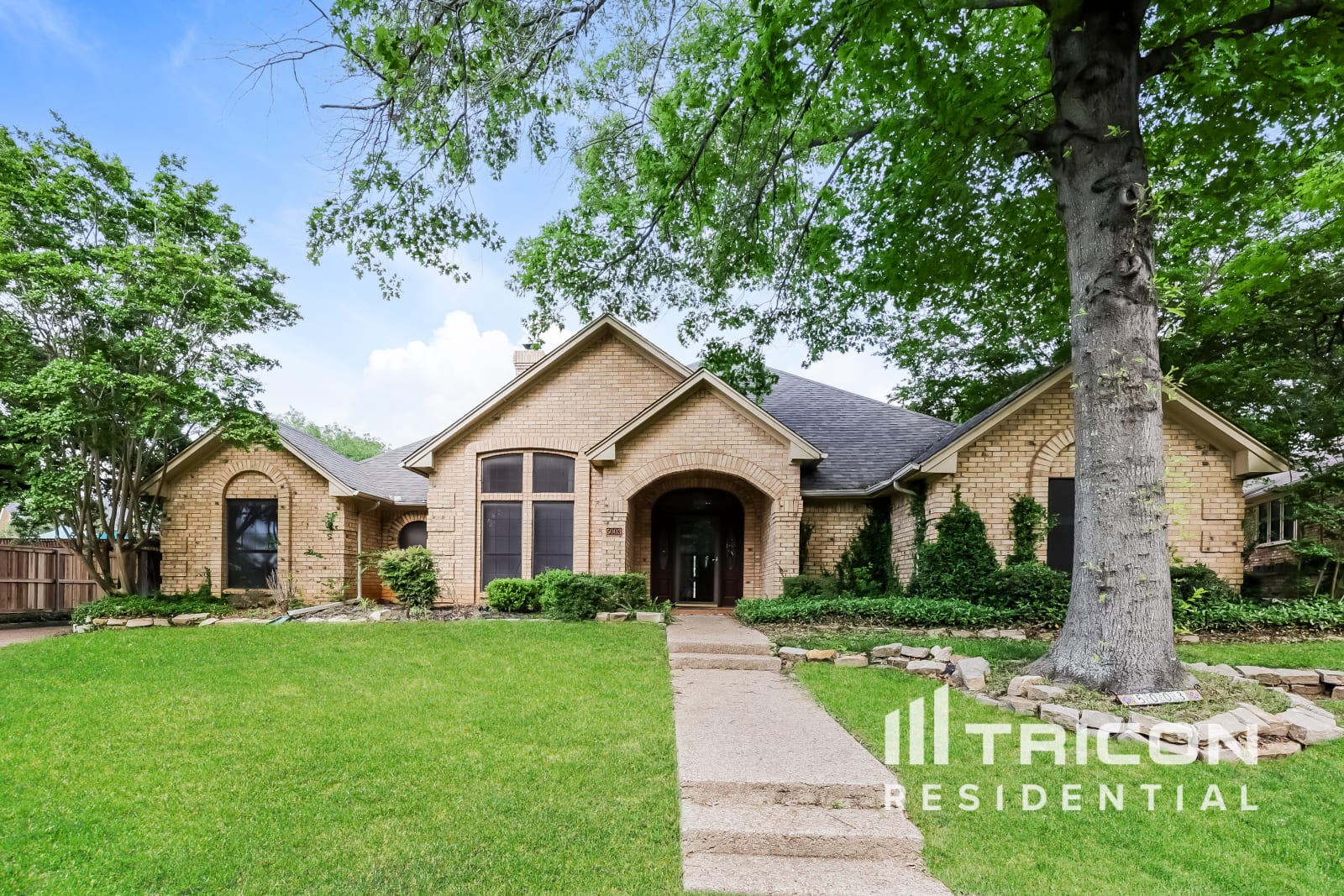 5003 Willow Park Dr Arlington TX