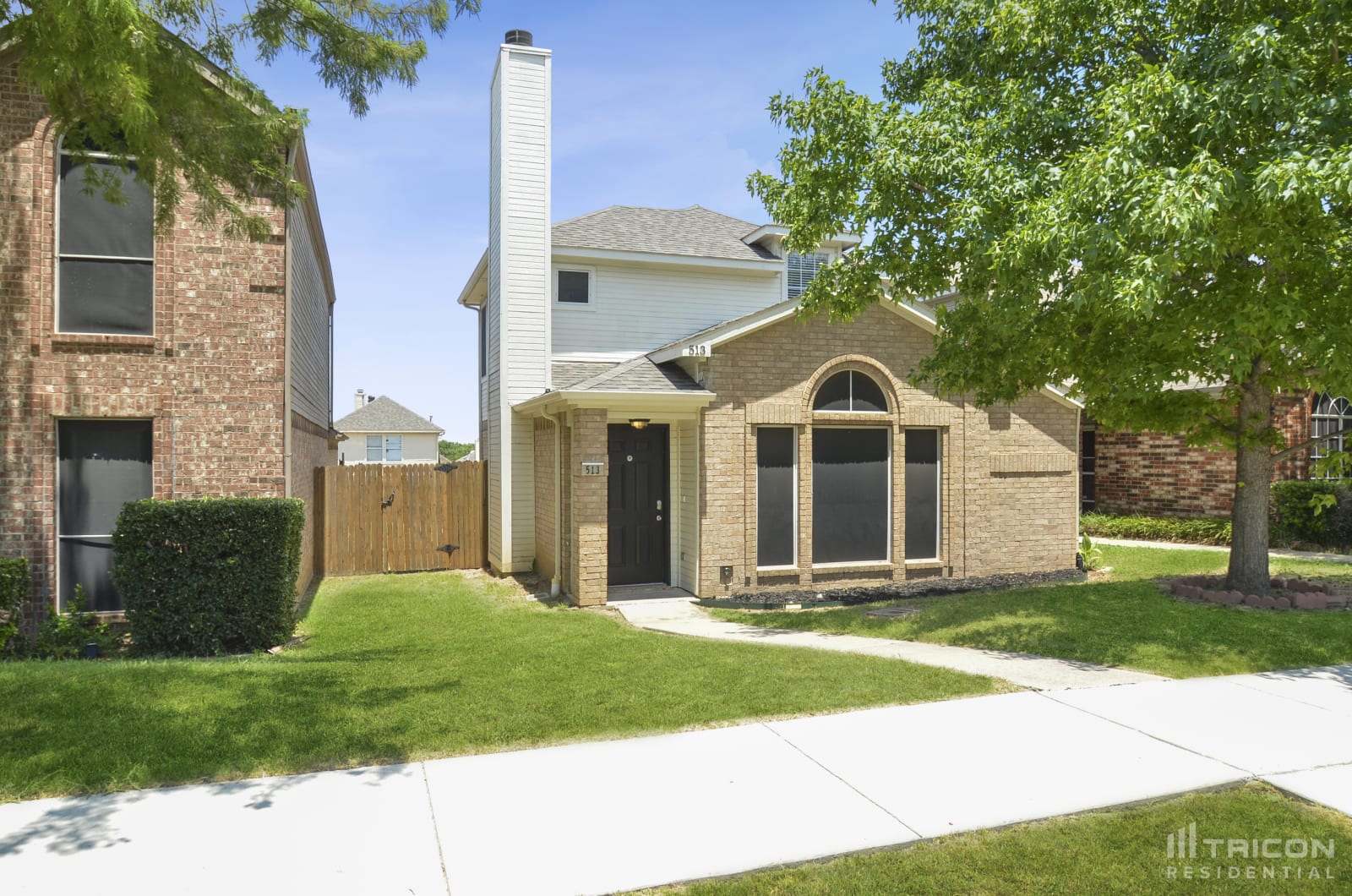 513 Valley View Drive Lewisville TX