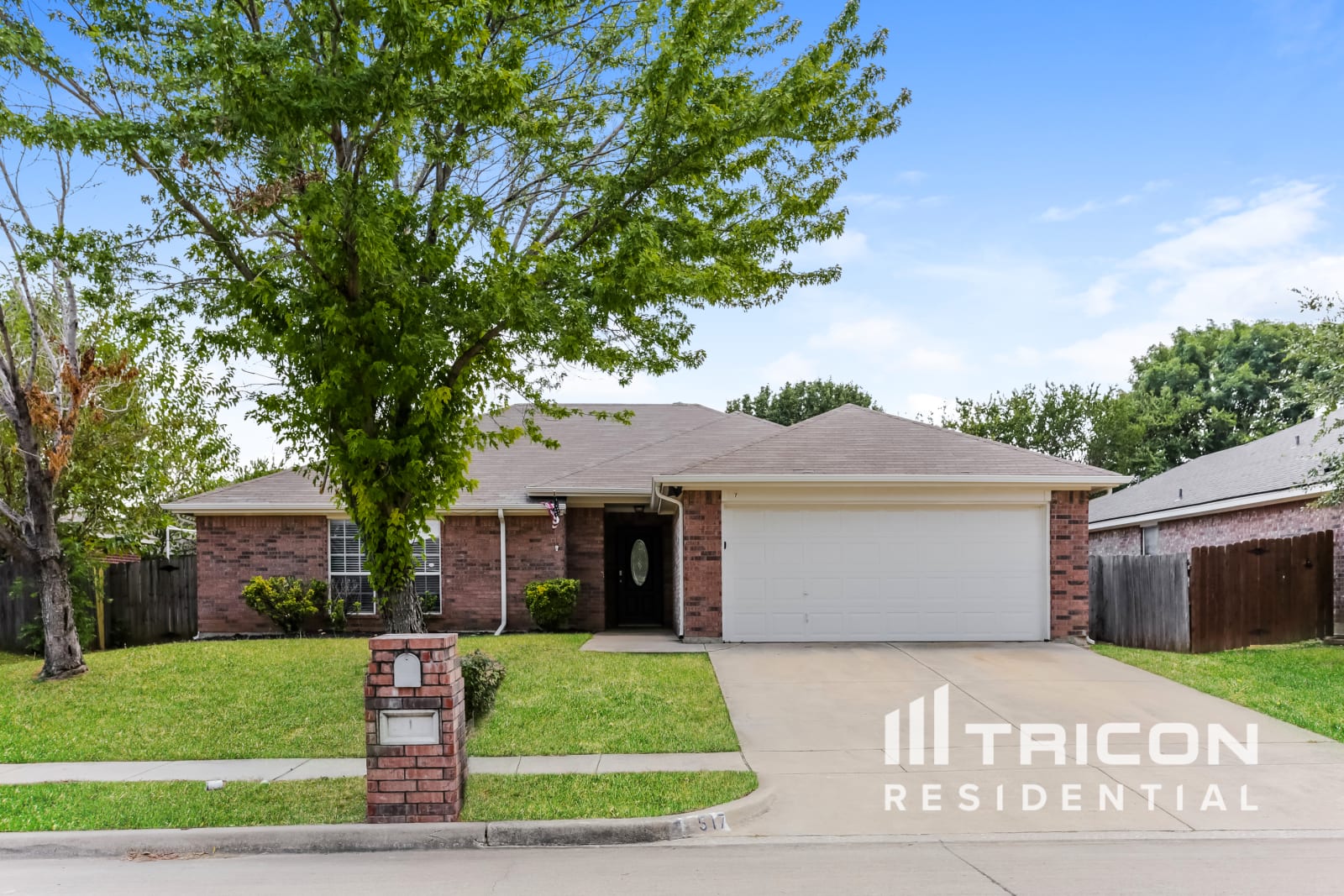 517 Dustin Street Saginaw TX
