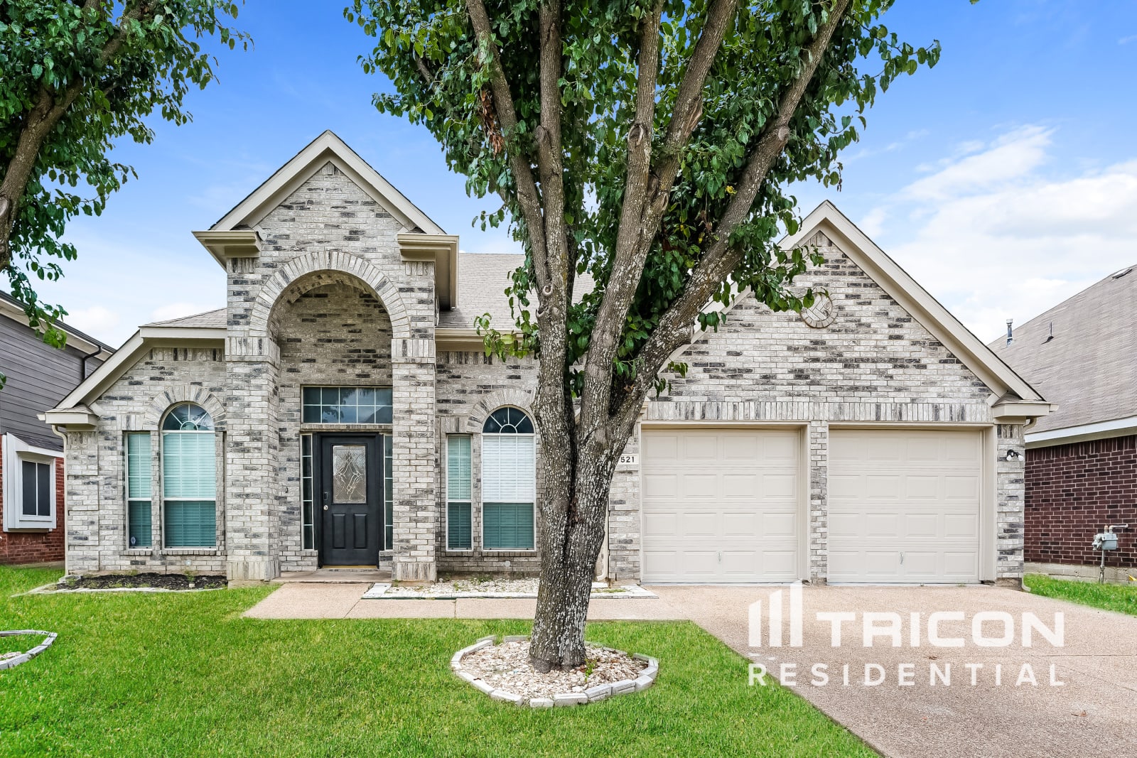 521 Spicewood Dr Desoto TX