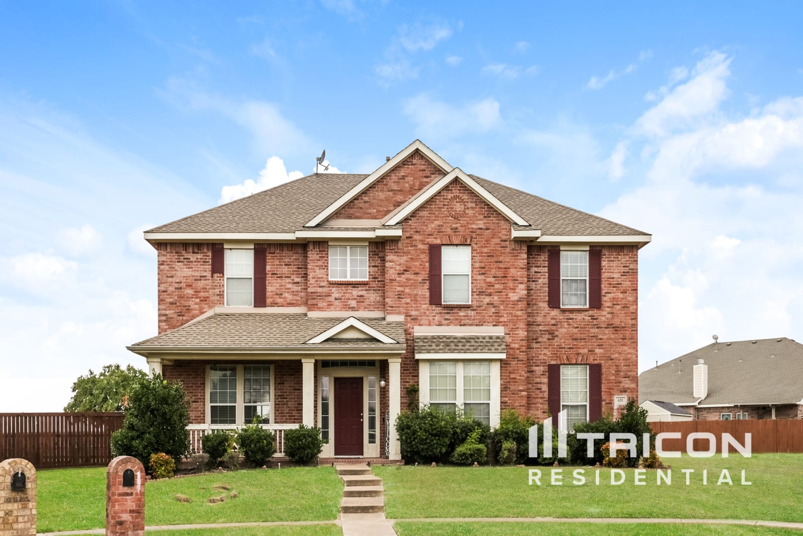 621 Camellia Dr Glenn Heights TX