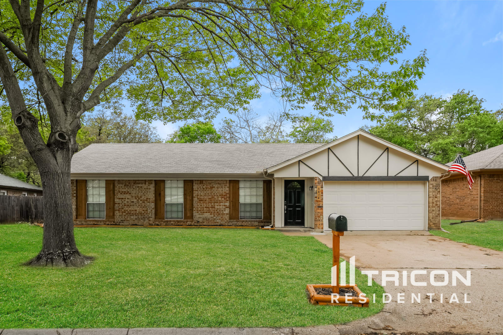 6414 Willow Springs Dr Arlington TX