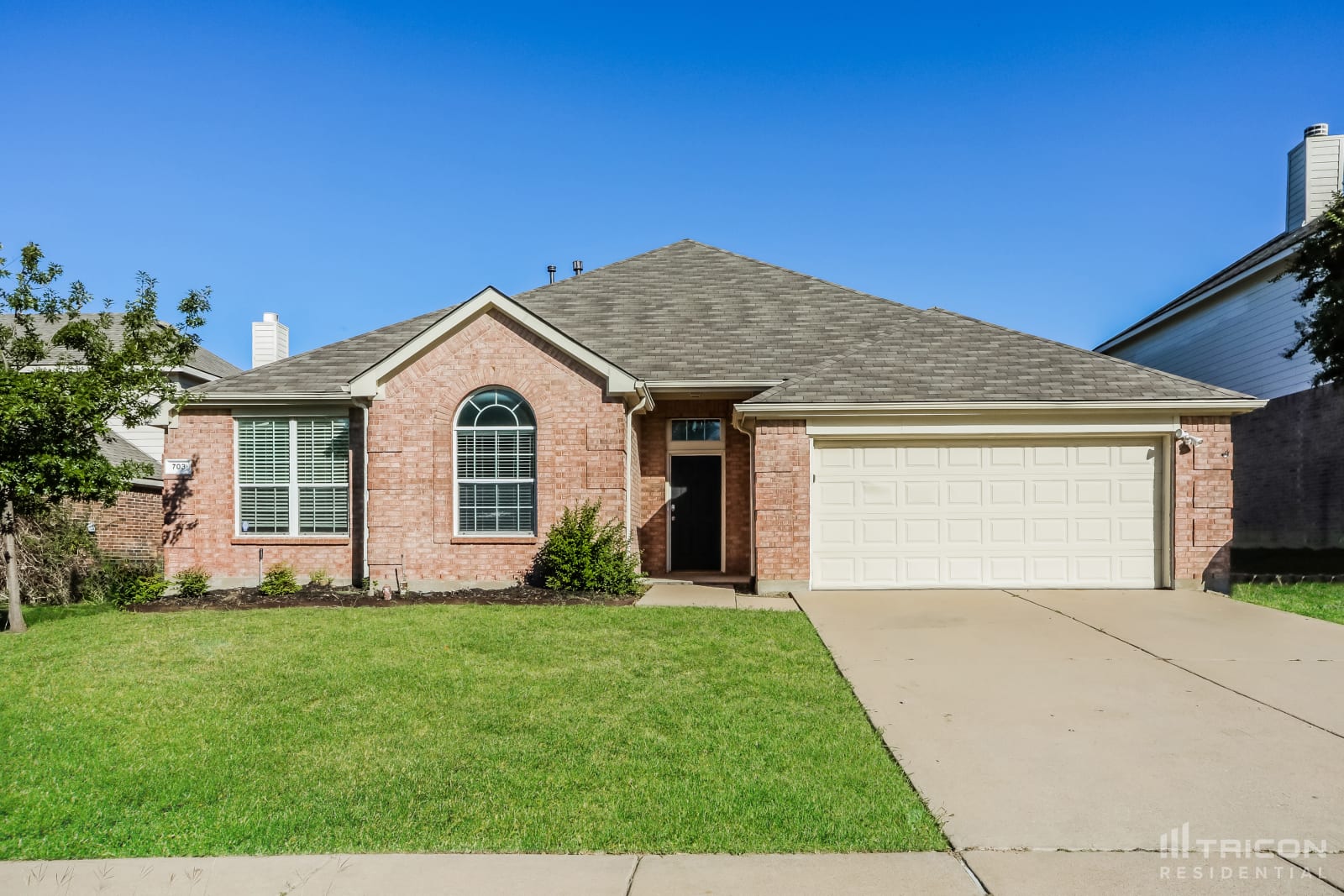 703 Dover Park Tr Mansfield TX