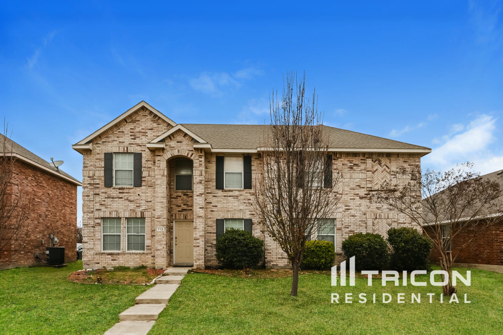 712 Locustberry Dr Red Oak TX