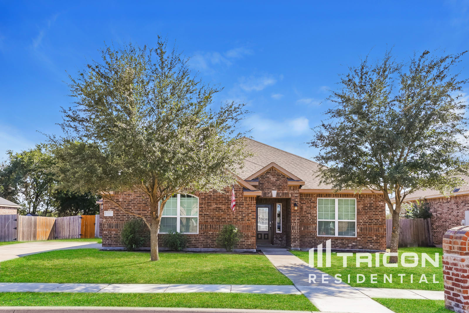 714 Shady Meadow Ln Glenn Heights TX