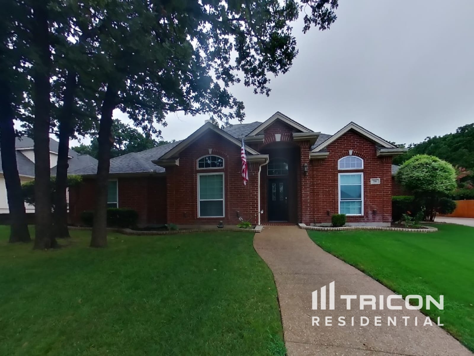 716 Lake View Drive Crowley TX