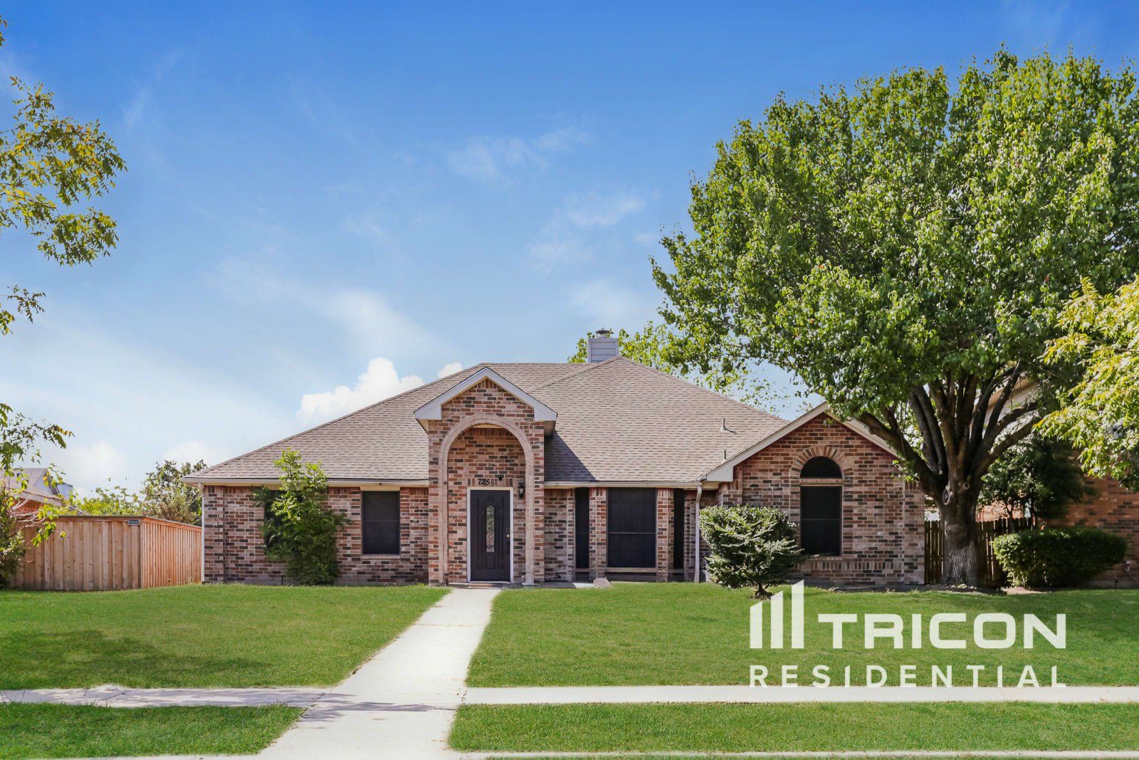 725 Rawlins Drive Lancaster TX