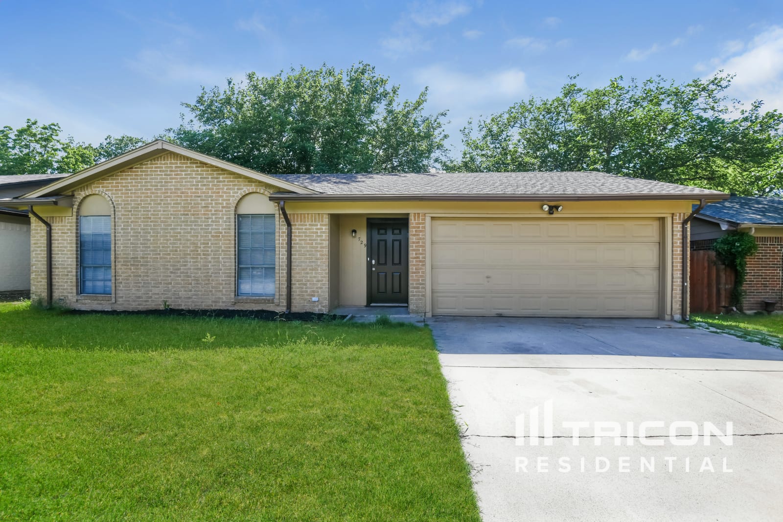 729 Hallvale Drive White Settle TX