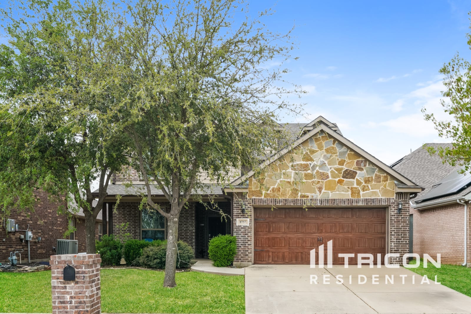 8757 Royalwood Drive Fort Worth TX