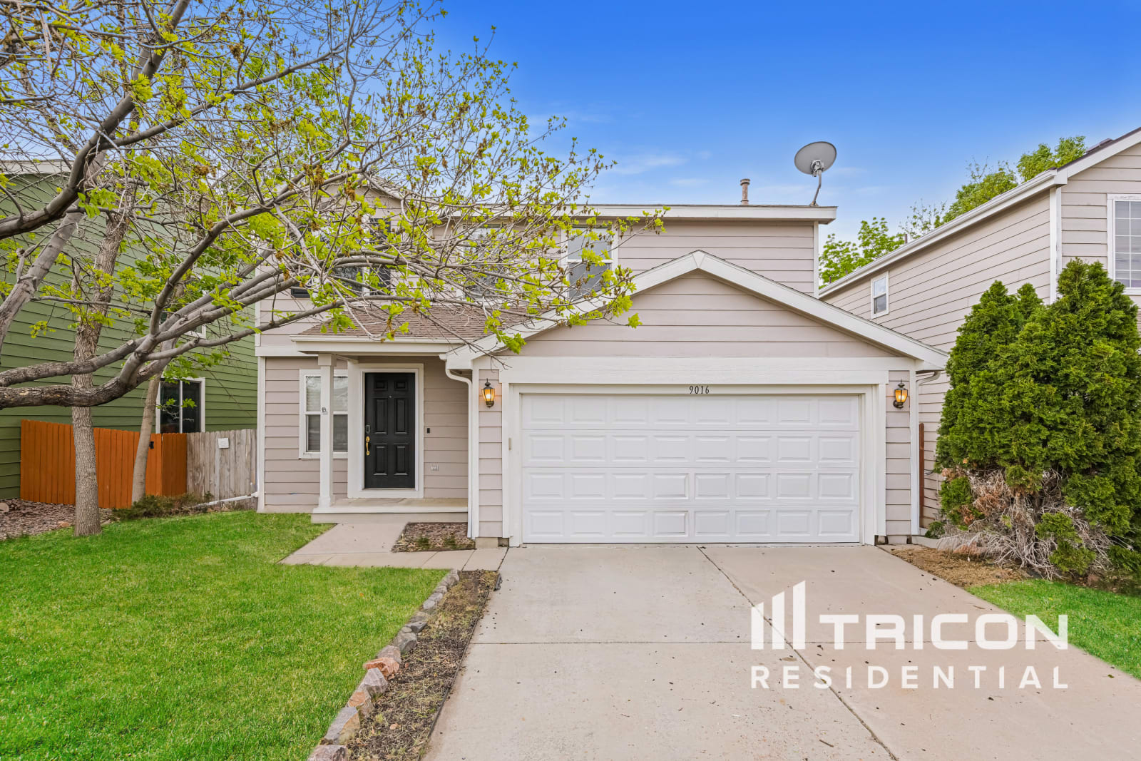 9016 E Louisiana Pl Denver CO