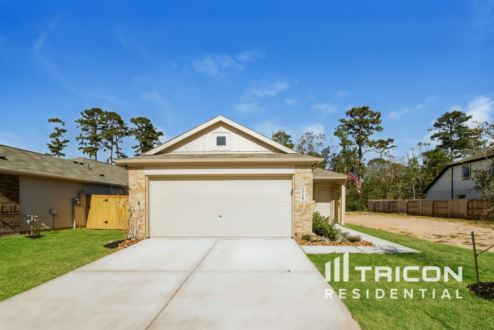 1718 Serenity Moon Dr Crosby TX