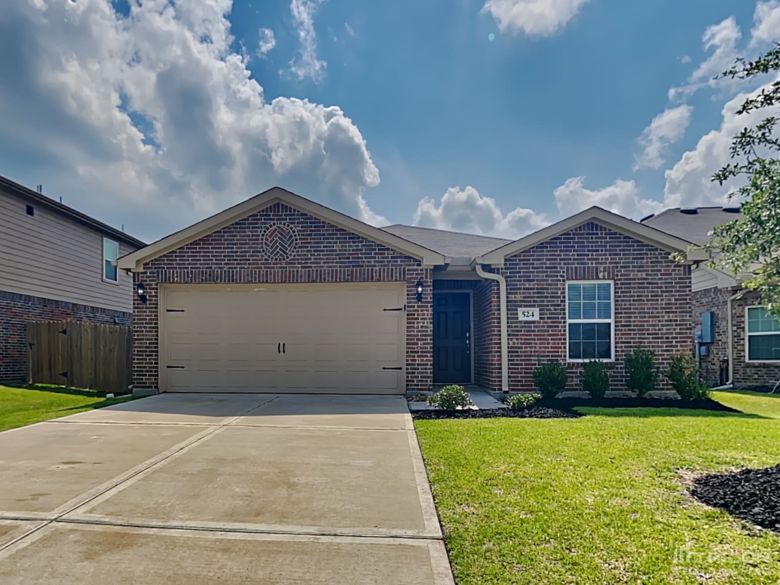 524 Red Dusk Paint Drive La Marque TX