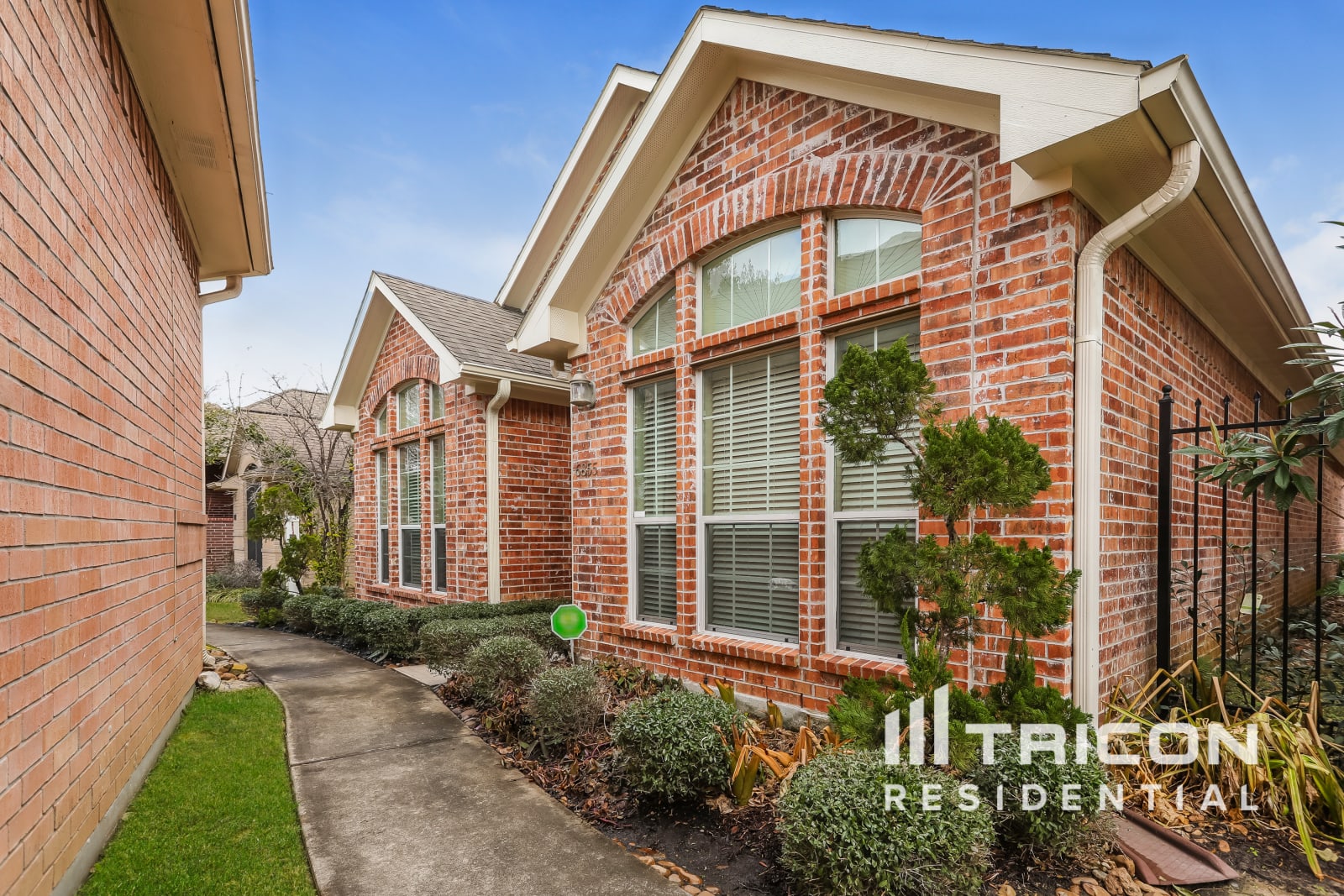 6855 Tournament Drive Houston TX