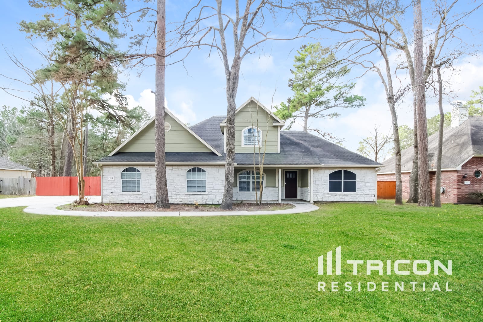 911 McDaniel Drive Magnolia TX