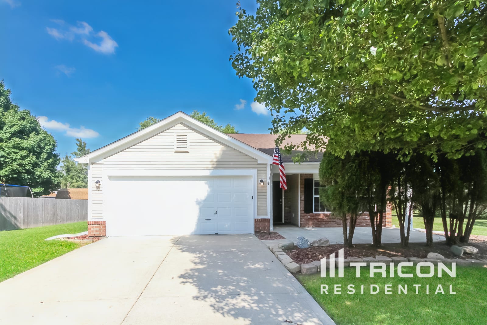 1261 Legacy Lane Indianapolis IN