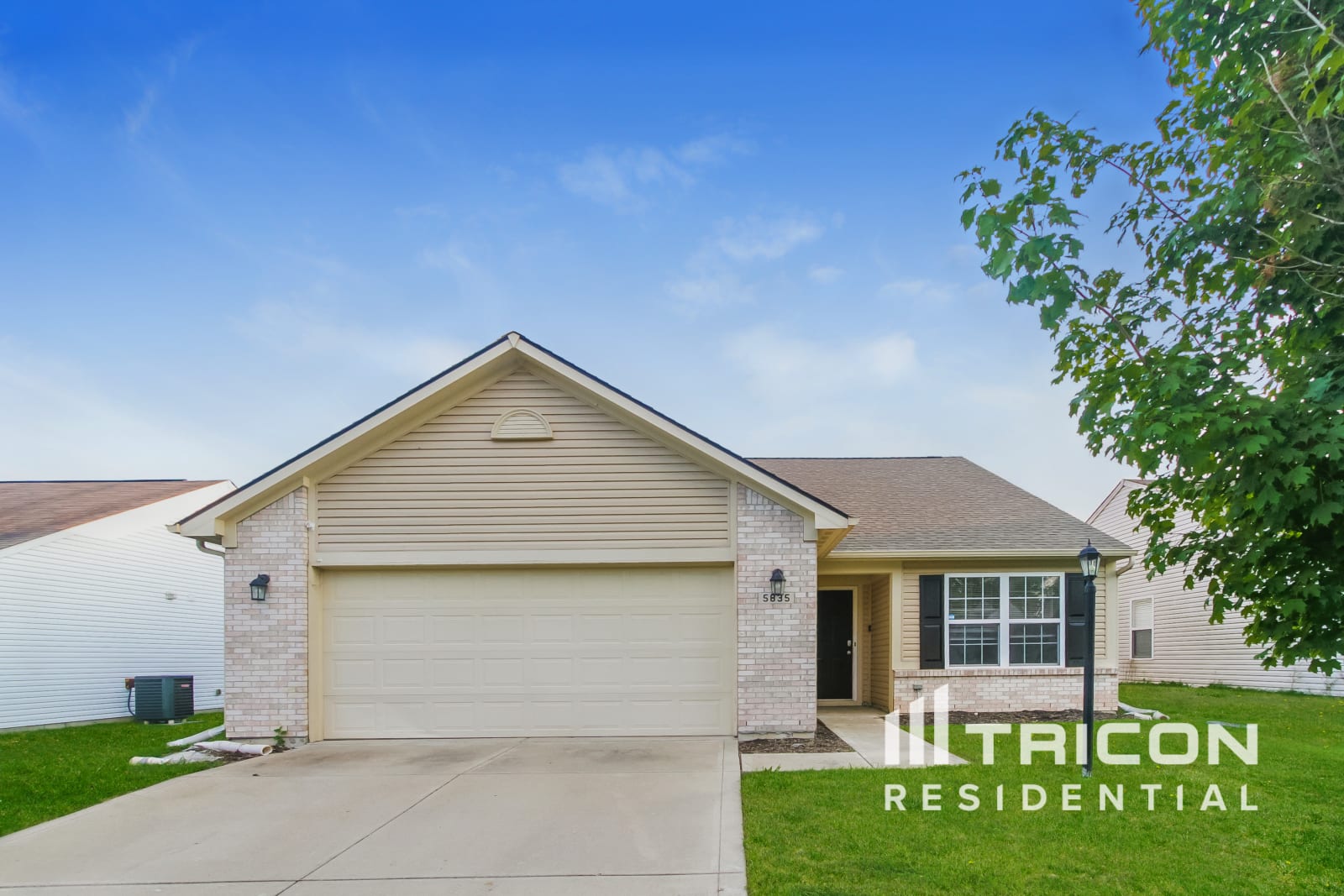 5835 Mosaic Place Indianapolis IN