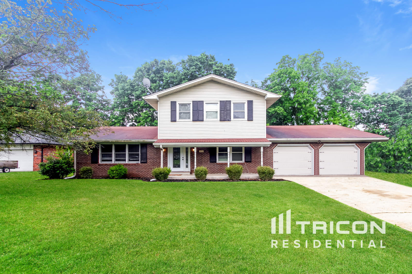 806 Leisure Lane Greenwood IN