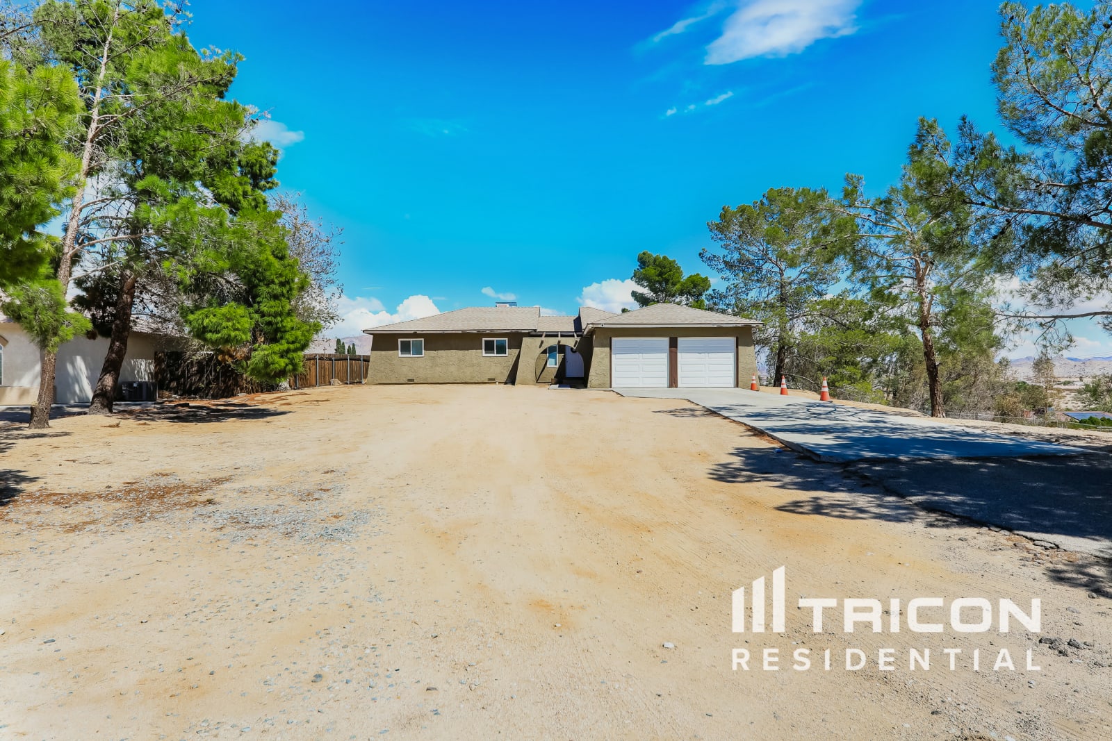 16347 Solvang Avenue Victorville CA