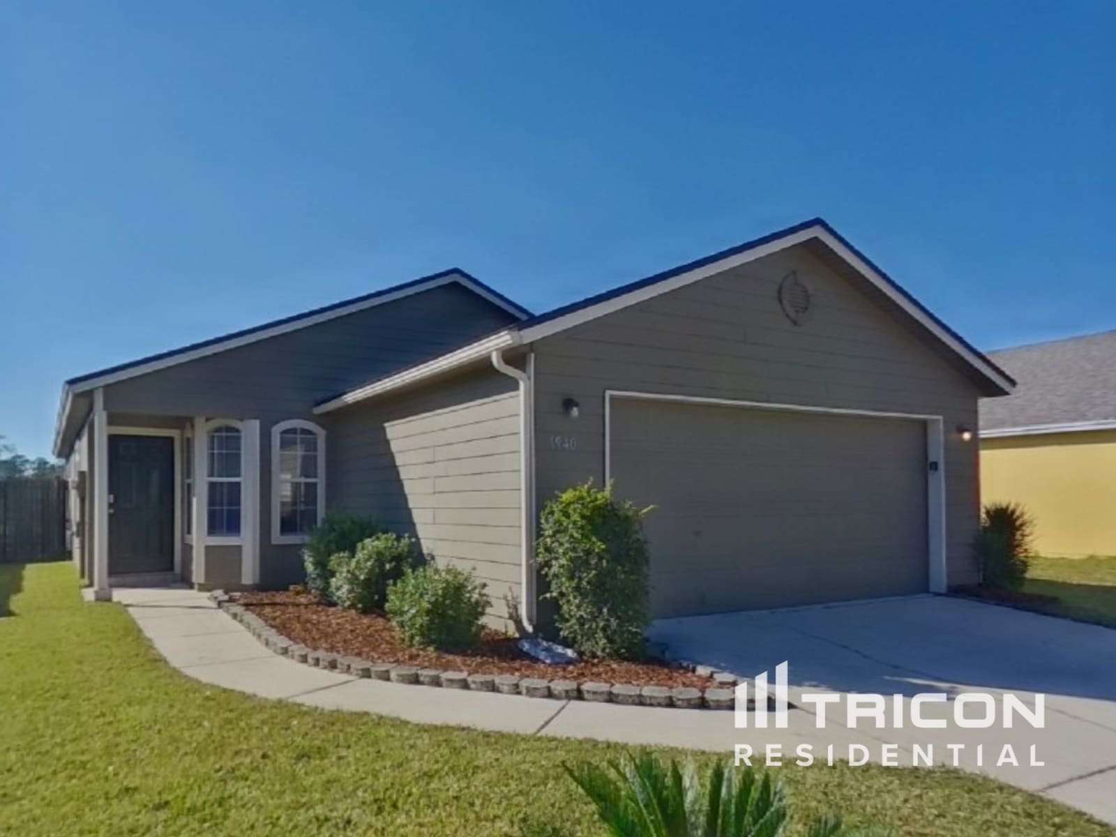 1940 Hunters Trace Circle Middleburg FL