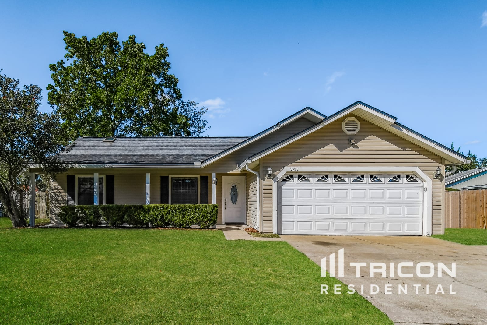 9715 Pembridge Drive S Jacksonville FL