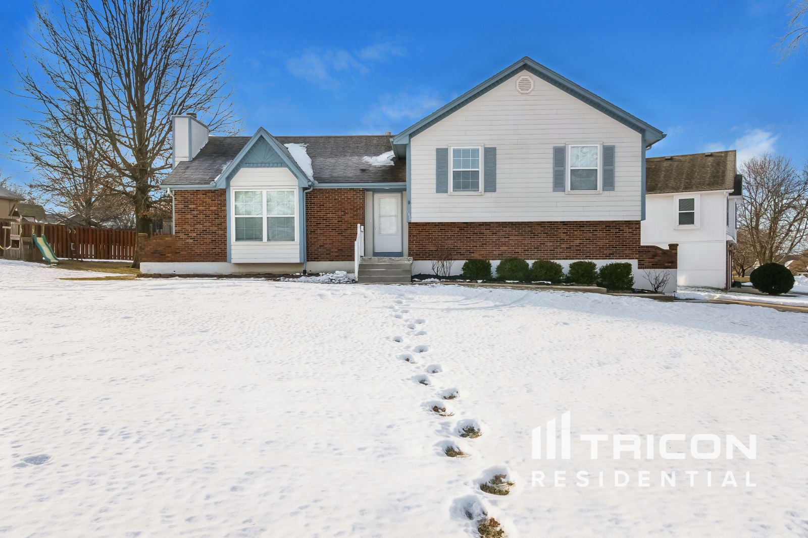 1920 Fairground Dr Pleasant Hill MO